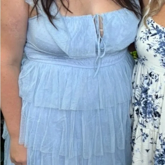 Petal & Pup Blue Tiered Swiss Dot Maxi Dress Size L - Picture 4 of 5